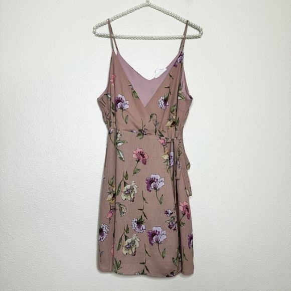 Sadie & Sage Dresses & Skirts - Sadie & Sage Pink Floral Print Sleeveless V Neck Preppy Spring Wrap Dress Medium